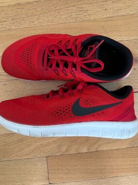 Nike Free Run Shoes - Size 7Y (Big Boy)